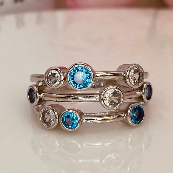 925 Sterling Silver Infinity Ring Blue & White CZ Ring - Picture 2 of 5